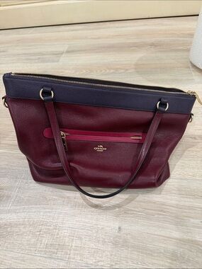 Coach Burgundy and Navy Pebbled Leather Tote with Gold Hardware
